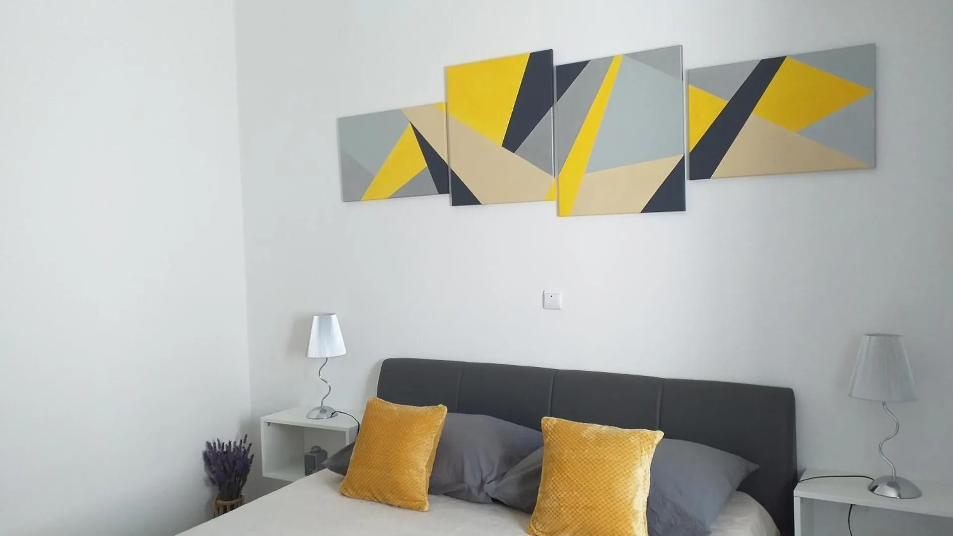 Rava Art Amphora Studio And Room